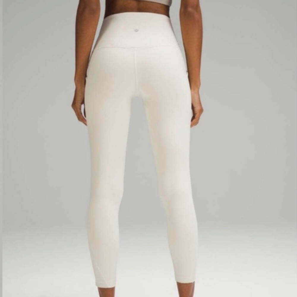 NWT Lululemon Align High Rise Legging Pant with Pockets in 25" in Size 4 in Bone